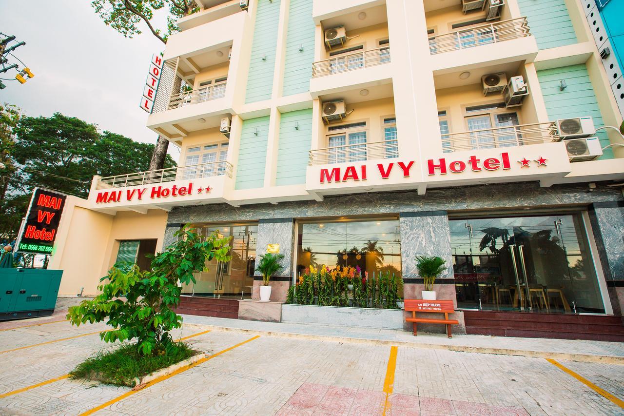 Mai Vy Hotel Trang Bang Extérieur photo