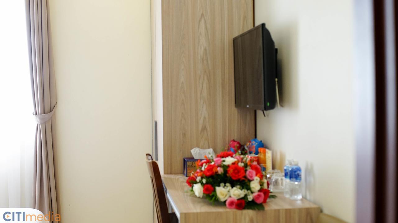 Mai Vy Hotel Trang Bang Extérieur photo
